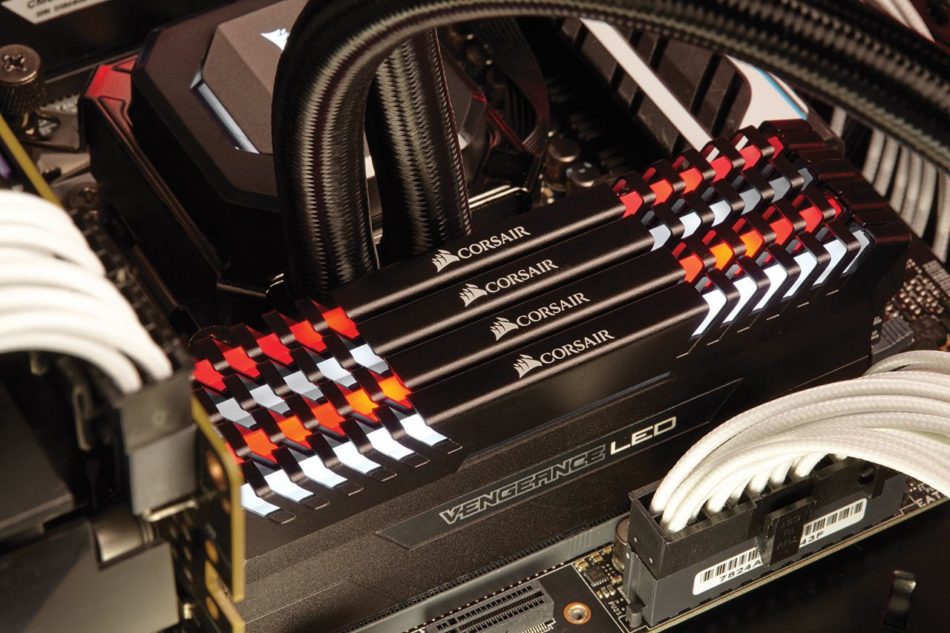 Corsair lanza la nueva serie VENGANCE Led para sus memorias DDR4